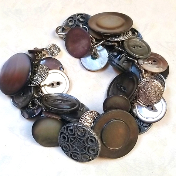 Vintage Silver Tone Button Charm Bracelet - Picture 10 of 11